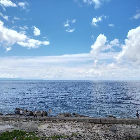 Tip Of The Iceberg B&B Xiaoliuqiu Esterno foto